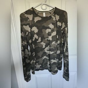 Lululemon Ready to Rulu top